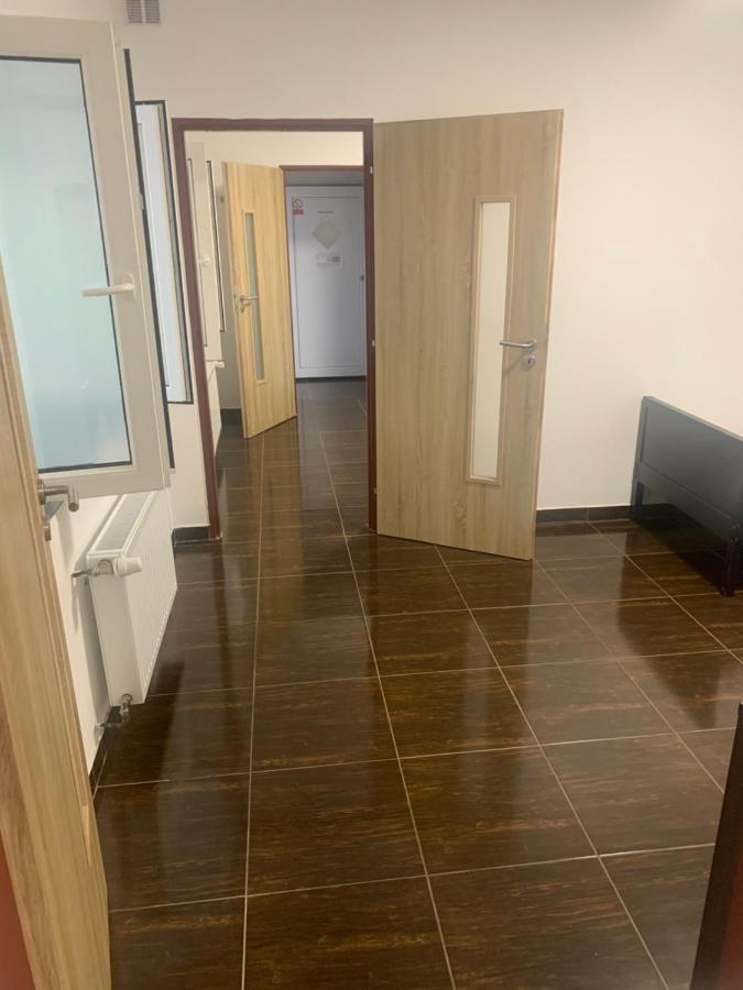 3 Apartments In 1 Location براغ المظهر الخارجي الصورة