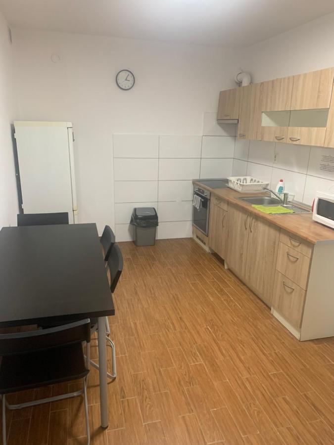 3 Apartments In 1 Location براغ المظهر الخارجي الصورة