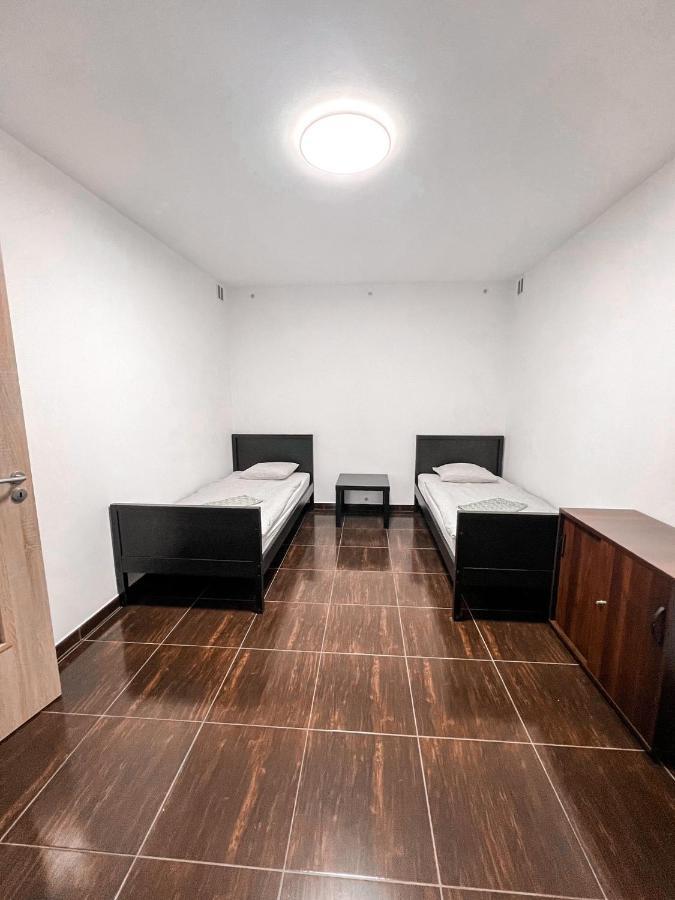 3 Apartments In 1 Location براغ المظهر الخارجي الصورة
